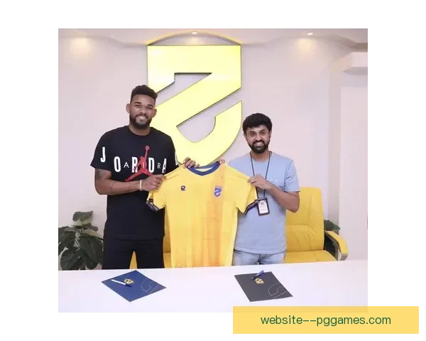 圣马克西曼租借加盟费内巴切 沙特阿尔阿赫利转会再添新篇章